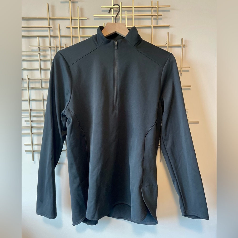 Women’s black Nike 1/4 zip